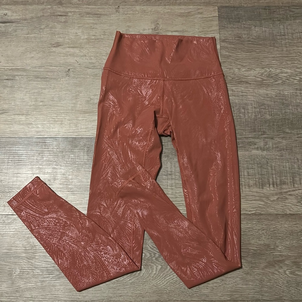 LULULEMON PATTERNED LEGGINGS